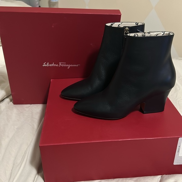 New/ unused Ferragammo booties.  5.5.  Cloth Shoe bag not included. - Picture 2 of 6